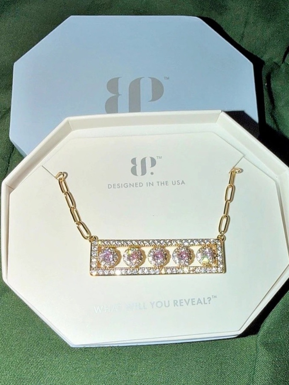 Bomb Party Necklace-Five Free Spirits Rose Quartz on Gold NK17959